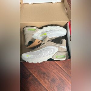 Nike Beige and White Sneakers with Neon Highlights